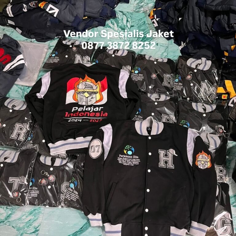 Jasa Konveksi Jogja melayani Konveksi Jaket Varsity, Konveksi Jaket Bomber, Konveksi Jaket Parka. Melayani konveksi jaket se-indonesia.