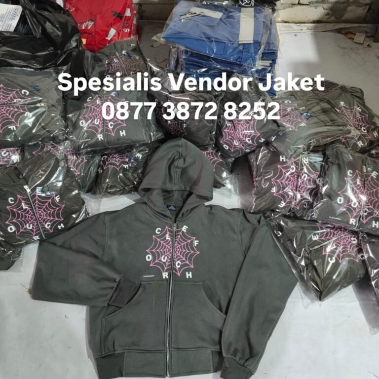 Jasa Konveksi Jogja melayani Konveksi Jaket Varsity, Konveksi Jaket Bomber, Konveksi Jaket Parka. Melayani konveksi jaket se-indonesia.